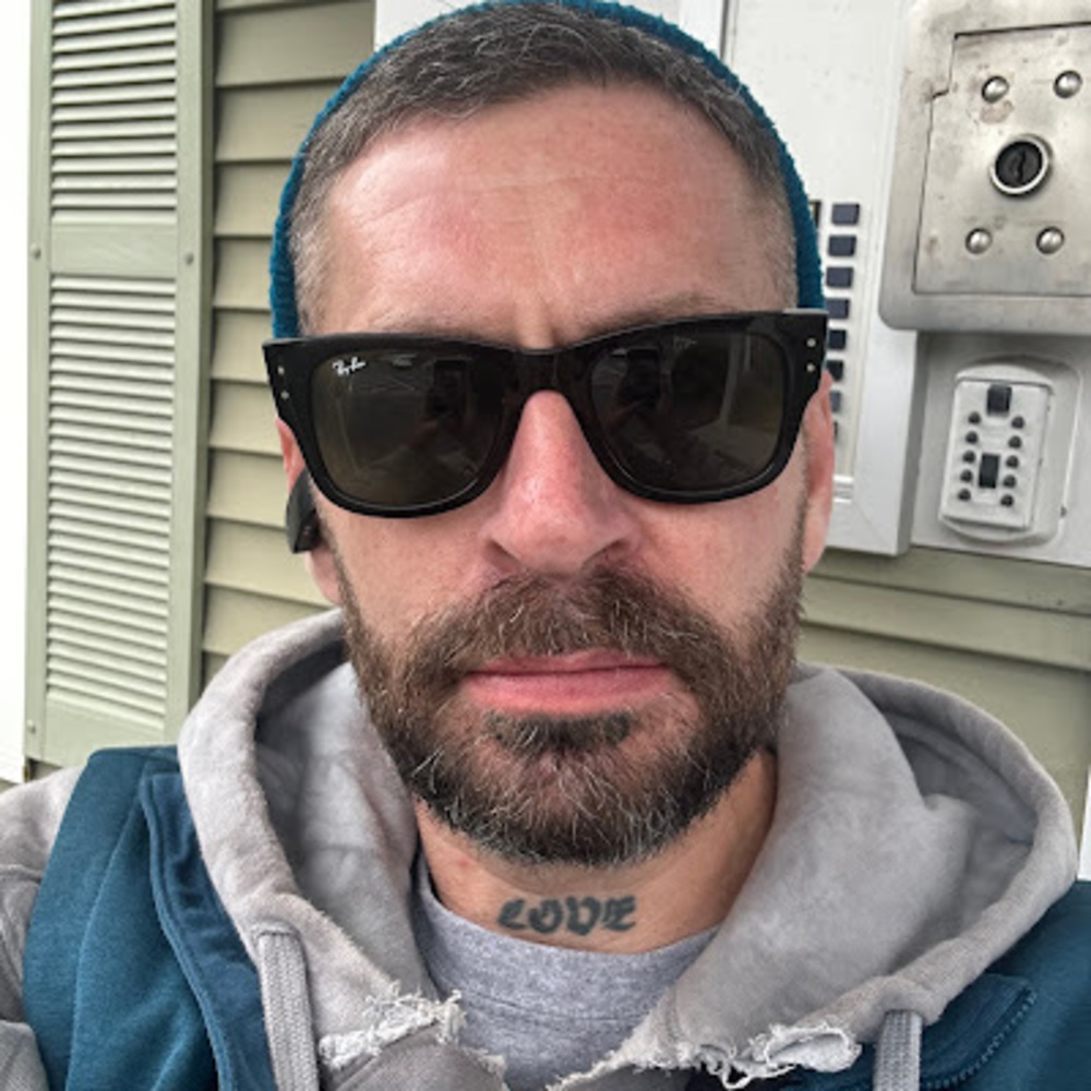 Meet your Posher, Aaron